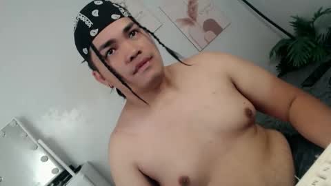 ure_fattytoy143 online show from 04/18/26, 10:19