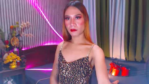 urexpensivejulia online show from 03/08/26, 06:01