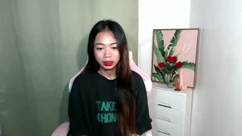 Snapshot of urfantacyjamaica chatting on 10/25/25, 05:37 ayumi reacher online show from 10/25/25, 05:37