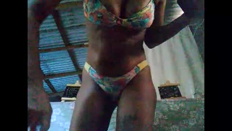 Snapshot of urfantasy2025 chatting on 02/24/25, 02:37 urfantasy2025 online show from 02/24/25, 02:37