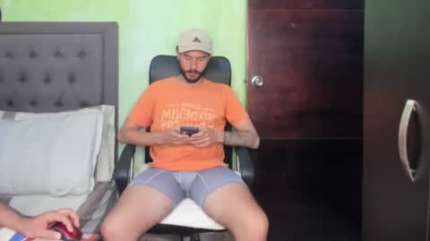 Snapshot of urfavoriteboy96 chatting on 09/23/25, 08:39 Andres Jordi online show from 09/23/25, 08:39