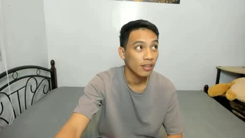 Snapshot of urfucker_vinz chatting on 01/13/26, 05:24 urfucker_vinz online show from 01/13/26, 05:24