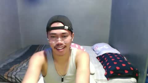 Snapshot of urfuckinghighness chatting on 02/24/25, 05:11 ask me online show from 02/24/25, 05:11