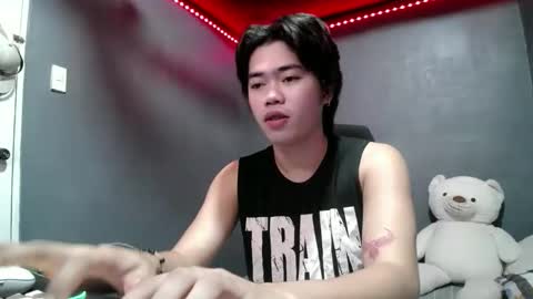 Snapshot of urfuckinghighness chatting on 10/26/25, 04:29 ask me online show from 10/26/25, 04:29