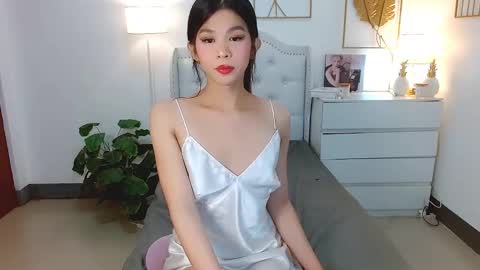Snapshot of urfynestchina_doll chatting on 02/18/25, 11:33 Im your doll maica online show from 02/18/25, 11:33