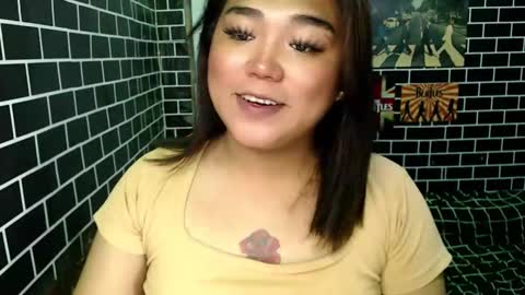 Snapshot of urgirl_dimple chatting on 11/28/25, 10:51 Dimple online show from 11/28/25, 10:51