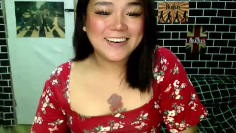 Snapshot of urgirl_dimple chatting on 12/14/25, 07:36 Dimple online show from 12/14/25, 07:36