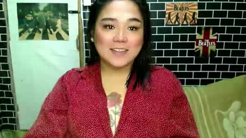 Snapshot of urgirl_dimple chatting on 12/22/25, 02:36 Dimple online show from 12/22/25, 02:36
