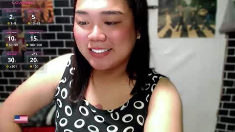 Snapshot of urgirl_dimple chatting on 02/28/26, 12:00 Dimple online show from 02/28/26, 12:00