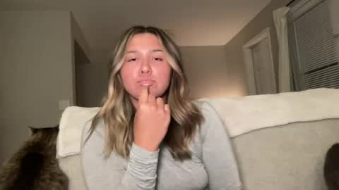 urgirlgracie966 online show from 07/19/26, 02:37