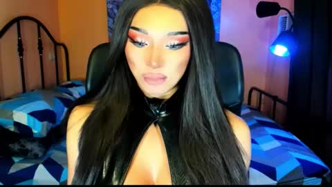 My bella 3 online show from 11/12/25, 02:12