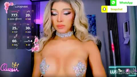Snapshot of urgoddess_bella chatting on 06/07/26, 12:59 My bella 3 online show from 06/07/26, 12:59