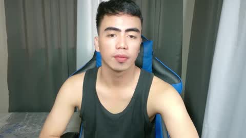 Snapshot of urguy_francis chatting on 02/16/25, 04:20 urguy_francis online show from 02/16/25, 04:20