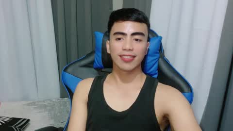Snapshot of urguy_francis chatting on 02/18/25, 07:09 urguy_francis online show from 02/18/25, 07:09