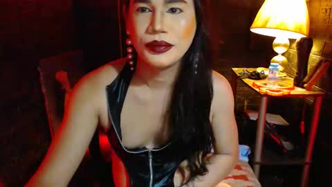 queen norelle online show from 12/18/25, 09:21