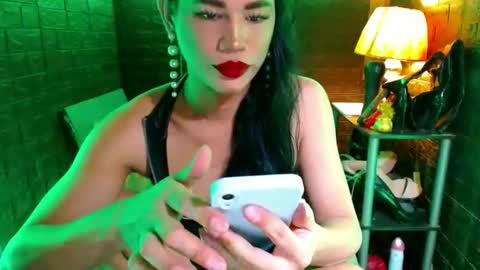 Snapshot of urhardcockqueenxxx chatting on 04/27/26, 05:00 queen norelle online show from 04/27/26, 05:00