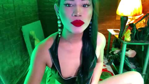 Snapshot of urhardcockqueenxxx chatting on 05/17/26, 06:59 queen norelle online show from 05/17/26, 06:59
