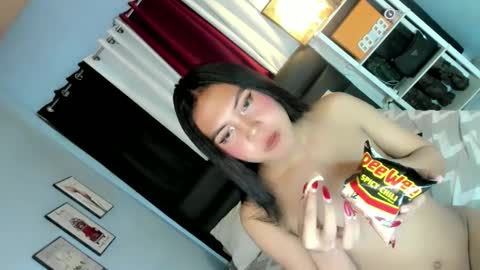 zoey noir online show from 02/09/25, 07:19