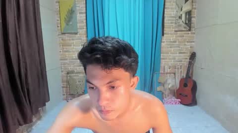 urhotasian_johnfikexx online show from 06/07/26, 10:41