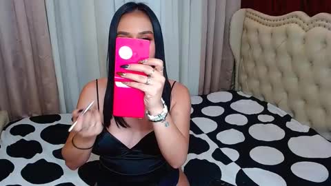 Snapshot of urhotcassielaine chatting on 01/31/25, 10:31 cassie online show from 01/31/25, 10:31