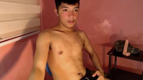 Snapshot of urhotethanxx chatting on 01/15/25, 11:00 Ethan online show from 01/15/25, 11:00