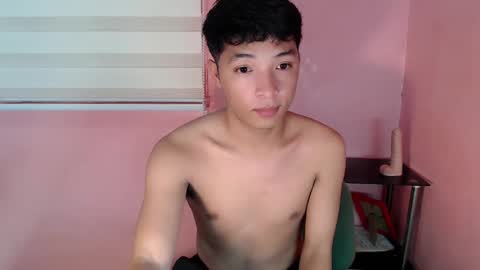 Snapshot of urhotethanxx chatting on 02/06/25, 11:21 Ethan online show from 02/06/25, 11:21