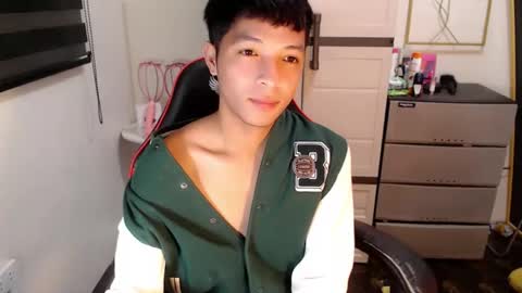 Ethan online show from 04/16/26, 04:52