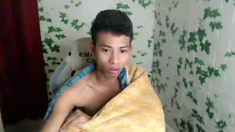 Snapshot of urhotfuckingass chatting on 01/16/25, 02:51 richard online show from 01/16/25, 02:51