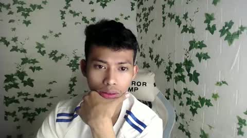 Snapshot of urhotfuckingass chatting on 02/10/25, 12:30 richard online show from 02/10/25, 12:30