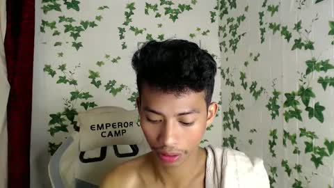 Snapshot of urhotfuckingass chatting on 02/12/25, 02:56 richard online show from 02/12/25, 02:56