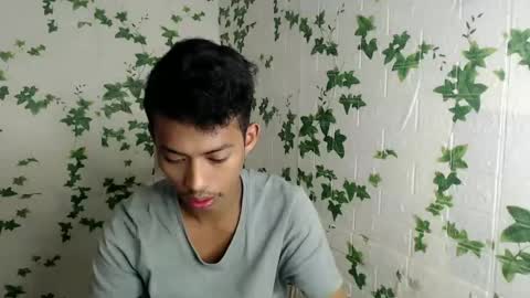 Snapshot of urhotfuckingass chatting on 02/17/25, 12:32 richard online show from 02/17/25, 12:32