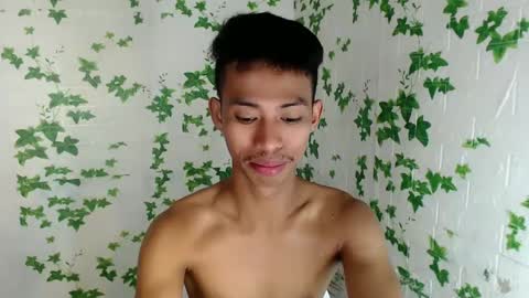 Snapshot of urhotfuckingass chatting on 03/12/25, 12:42 richard online show from 03/12/25, 12:42