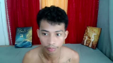 Snapshot of urhotfuckingass chatting on 07/12/26, 03:19 richard online show from 07/12/26, 03:19