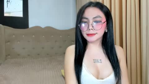 urhotgirl_sexyariela online show from 04/25/26, 10:51