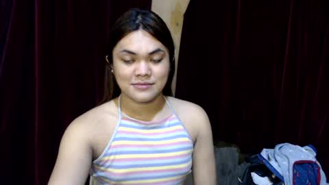 urhottie_bella online show from 06/15/26, 04:15