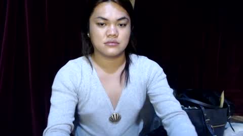 urhottie_bella online show from 06/15/26, 08:22