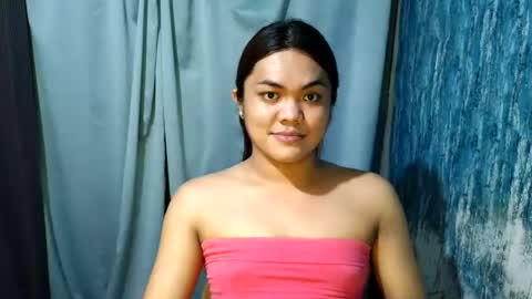 urhottie_bella online show from 07/25/26, 09:07