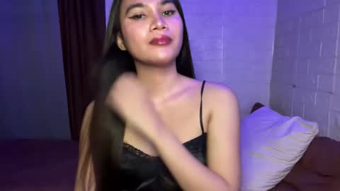 Snapshot of urhottylicious_cum chatting on 06/10/26, 02:27 urhottylicious_cum online show from 06/10/26, 02:27