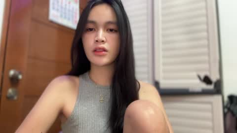 Amira online show from 04/15/26, 02:07