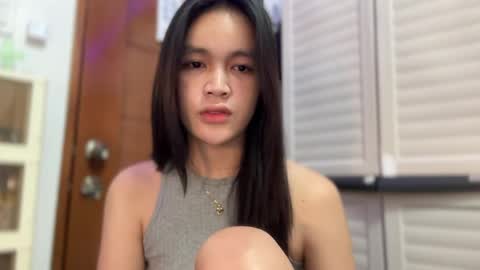 Amira online show from 04/16/26, 02:23