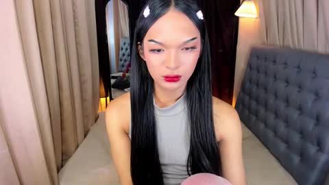 Snapshot of urladyprincessmassivecock chatting on 01/20/25, 11:32 jhaii online show from 01/20/25, 11:32
