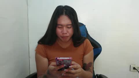 Snapshot of urlovely_sofie chatting on 10/14/25, 01:12 Sofie online show from 10/14/25, 01:12