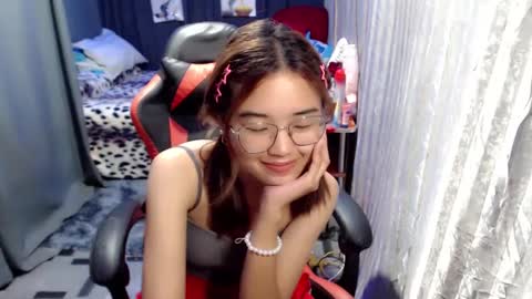 Snapshot of urlovelychinita chatting on 01/08/25, 02:14 urlovelychinita online show from 01/08/25, 02:14