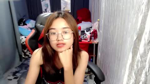 Snapshot of urlovelychinita chatting on 01/12/25, 02:52 urlovelychinita online show from 01/12/25, 02:52