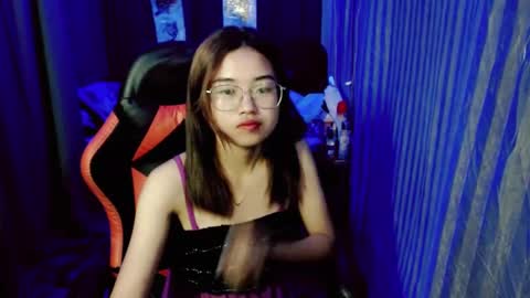 Snapshot of urlovelychinita chatting on 01/17/25, 11:49 urlovelychinita online show from 01/17/25, 11:49