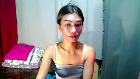 Snapshot of urloverjasmine_xx chatting on 06/05/26, 09:48 urloverjasmine_xx online show from 06/05/26, 09:48