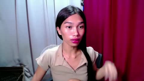 Snapshot of urloverjasmine_xx chatting on 06/29/26, 01:00 urloverjasmine_xx online show from 06/29/26, 01:00
