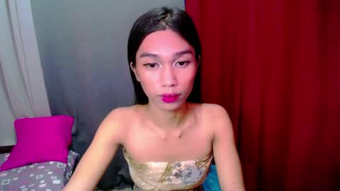 Snapshot of urloverjasmine_xx chatting on 07/14/26, 04:28 urloverjasmine_xx online show from 07/14/26, 04:28