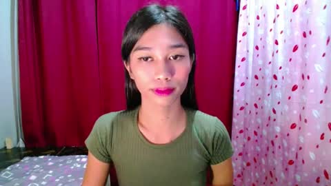 Snapshot of urloverjasmine_xx chatting on 07/31/26, 03:44 urloverjasmine_xx online show from 07/31/26, 03:44