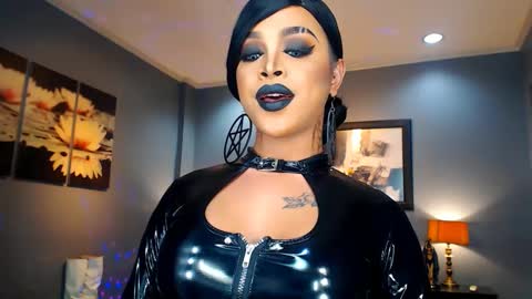 UrMajestyTyra online show from 01/30/25, 03:00
